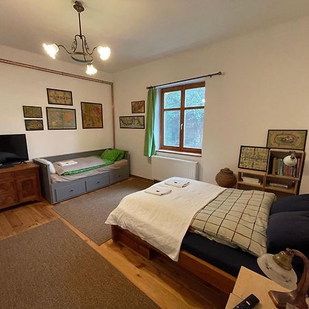 Rustic Cottage & Garden Retreat On Buda Hilltop Budapeşte Dış mekan fotoğraf
