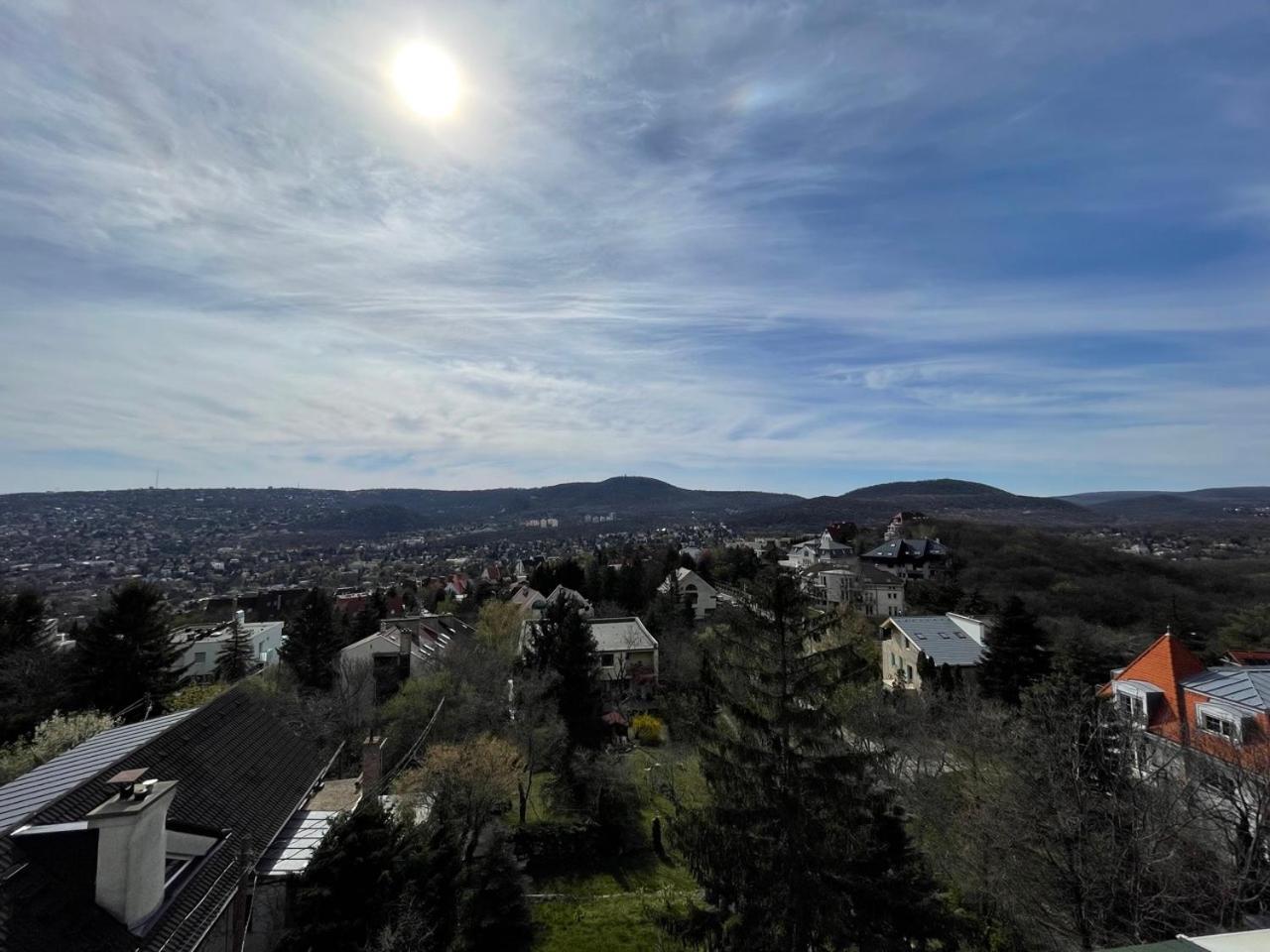Rustic Cottage & Garden Retreat On Buda Hilltop Budapeşte Dış mekan fotoğraf